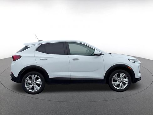 Used 2025 Buick Encore GX Preferred AWD/4WD image 17