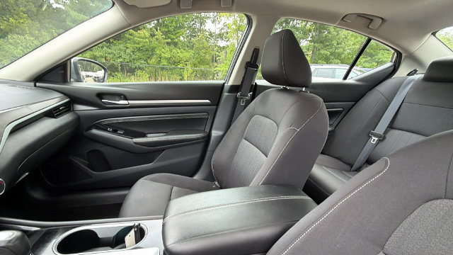 Used 2023 Nissan Altima 2.5 SV w/ SV Premium Package AWD/4WD image 31