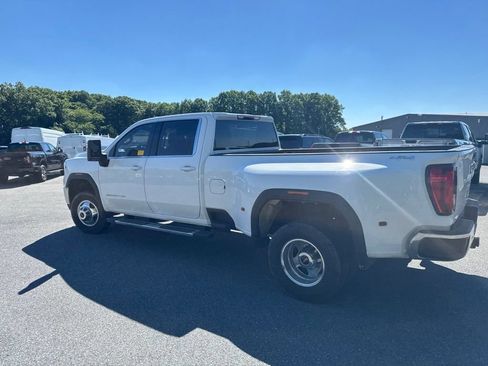 Used 2023 GMC Sierra 3500 SLE AWD/4WD image 4