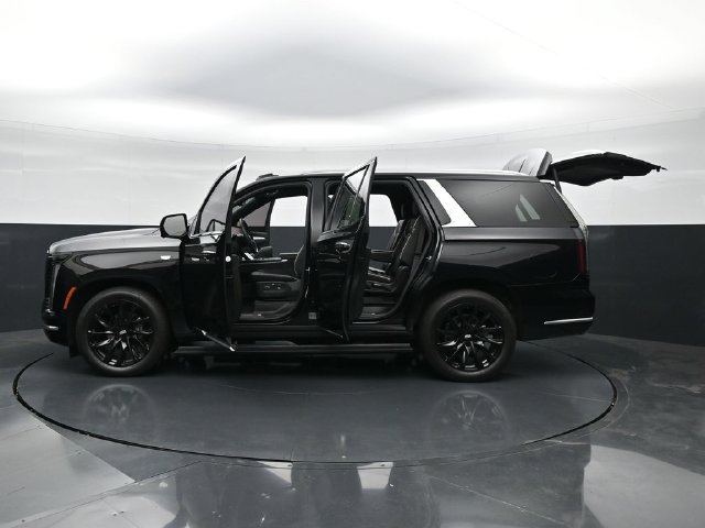 Used 2025 Cadillac Escalade Premium Luxury w/ Touring Package AWD/4WD image 53