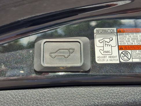 Used 2016 Toyota RAV4 XLE w/ Convenience Package image 33