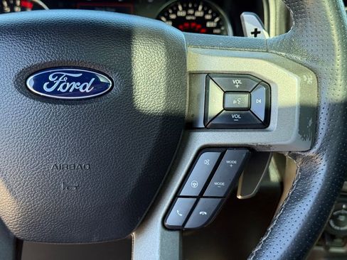 Used 2018 Ford F150 Raptor w/ Equipment Group 802A Luxury image 17