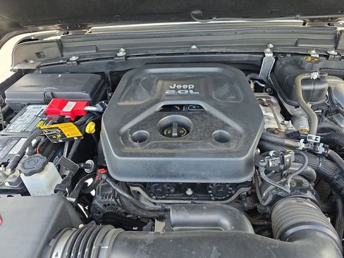 Certified 2021 Jeep Wrangler Sport AWD/4WD image 25