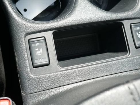 Used 2020 Nissan Rogue SV FWD image 21