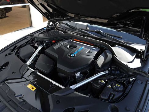 Used 2019 BMW 530e w/ Convenience Package RWD image 49