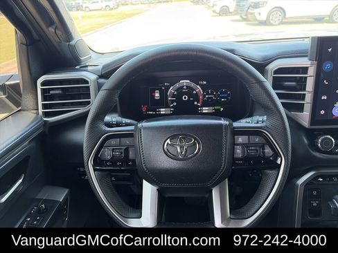 Used 2026 Toyota Sequoia Platinum AWD/4WD image 18