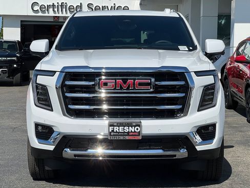 New 2026 GMC Yukon Elevation w/ Elevation Premium Package AWD/4WD image 3