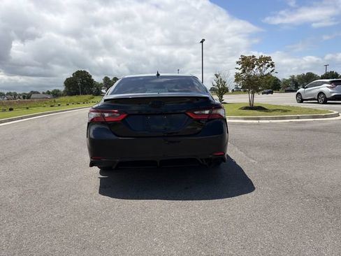 Used 2023 Toyota Camry SE FWD image 4