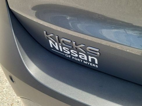 Certified 2026 Nissan Kicks SR FWD image 11