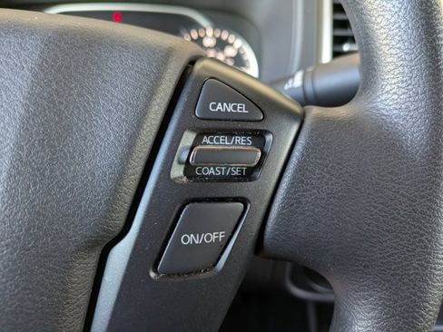 Used 2022 Nissan Frontier SV image 22