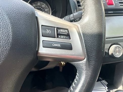 Used 2014 Subaru Forester 2.5i Limited w/ Popular Package #2 AWD/4WD image 17