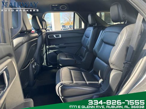 Used 2020 Ford Explorer XLT w/ Equipment Group 202A image 11