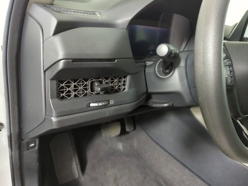 Certified 2025 Honda Accord LX image 27