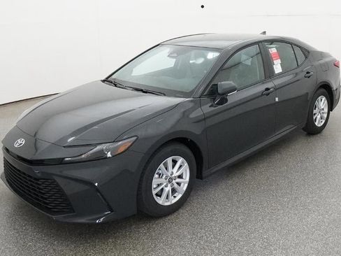 New 2026 Toyota Camry LE FWD image 1