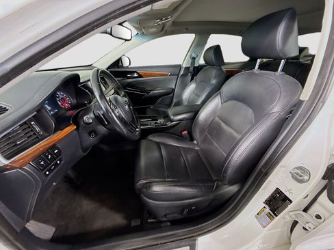 Used 2017 Kia Cadenza Technology FWD image 22