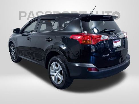 Used 2014 Toyota RAV4 LE FWD image 5