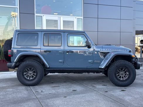 Used 2024 Jeep Wrangler Unlimited Rubicon 392 image 2