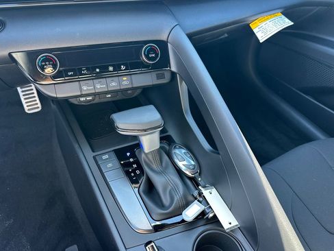 New 2025 Hyundai Elantra Sport image 32