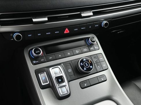 Certified 2025 Hyundai Palisade SEL AWD/4WD image 18
