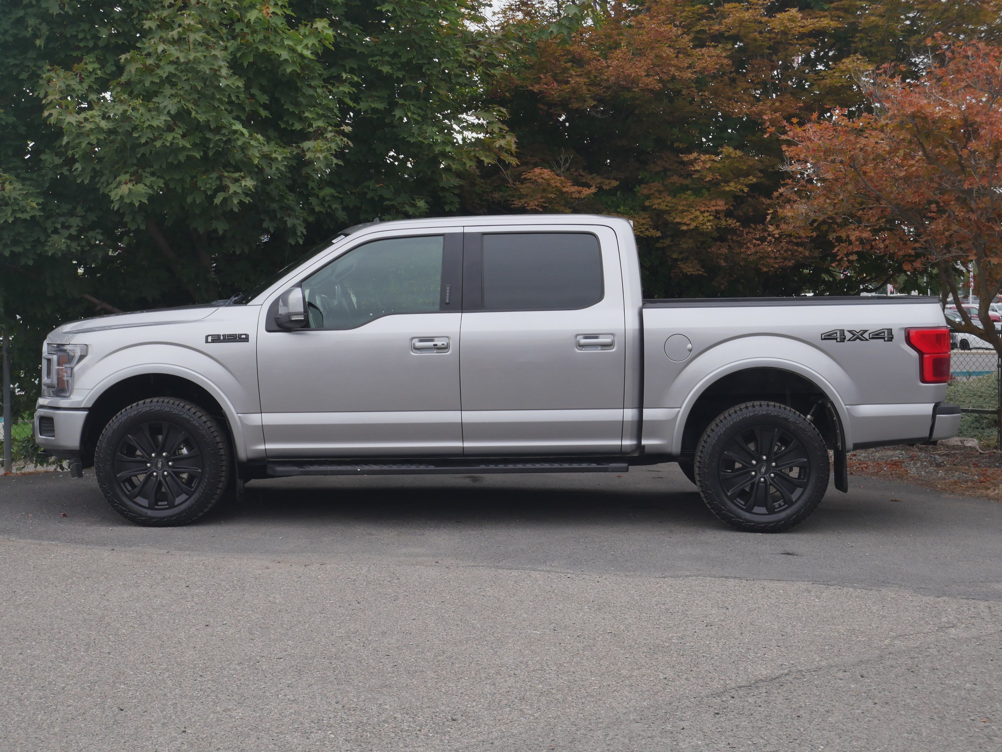 Used 2020 Ford F150 Lariat w/ Equipment Group 502A Luxury AWD/4WD image 15