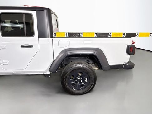 Used 2024 Jeep Gladiator Sport AWD/4WD image 27