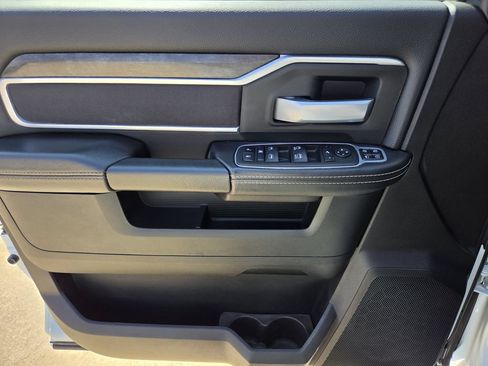 Used 2024 RAM 2500 Big Horn AWD/4WD image 13