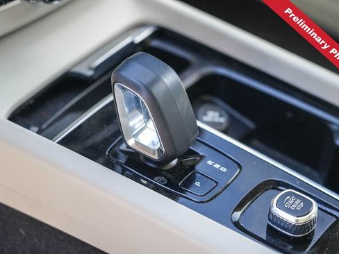 Used 2023 Volvo XC60 T8 Plus w/ Climate Package AWD/4WD image 15