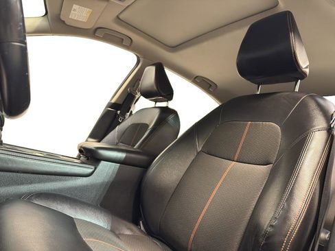 Used 2019 Nissan Altima 2.5 SR w/ SR Premium Package image 14