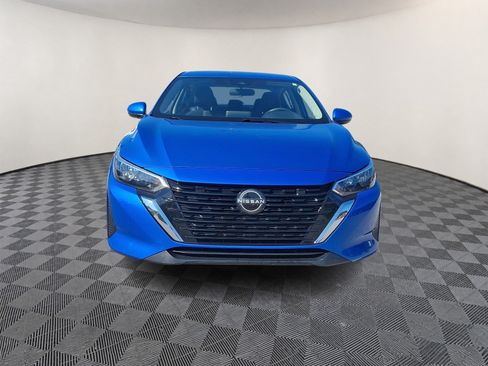 Used 2024 Nissan Sentra SV FWD image 2