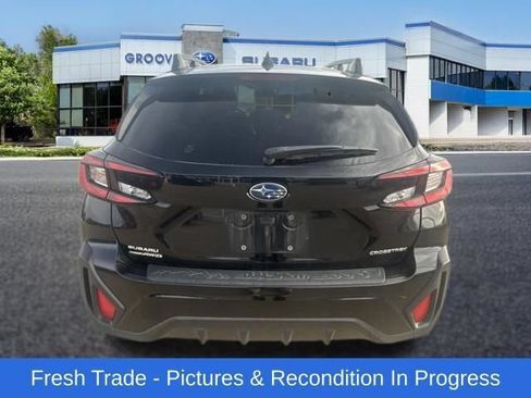 Used 2024 Subaru Crosstrek 2.5i Premium AWD/4WD image 5