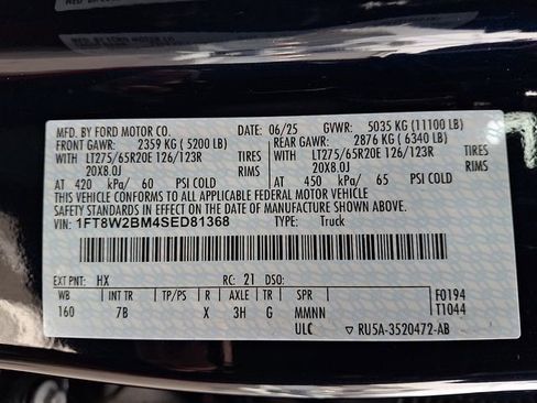 Certified 2025 Ford F250 Platinum image 29