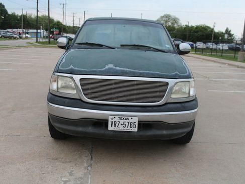 Used 2002 Ford F150 2WD SuperCrew image 2