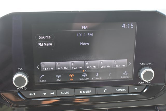 Used 2024 Nissan Pathfinder SV AWD/4WD image 25