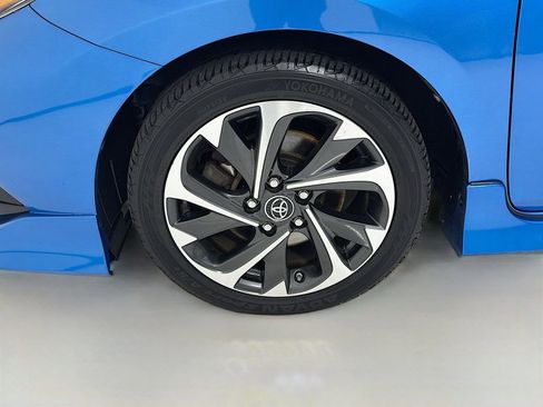 Used 2018 Toyota Corolla iM w/ All-Weather Mat Package image 31