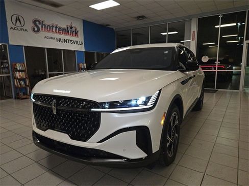 Used 2024 Lincoln Nautilus Premier w/ Equipment Group 102A image 1