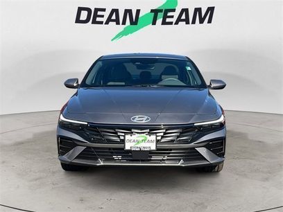 Used 2025 Hyundai Elantra SEL w/ Cargo Package