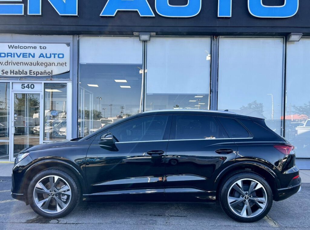 Used 2022 Audi Q4 e-tron Premium Plus w/ Premium Plus AWD/4WD image 2