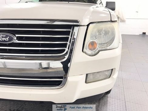 Used 2009 Ford Explorer XLT RWD image 11