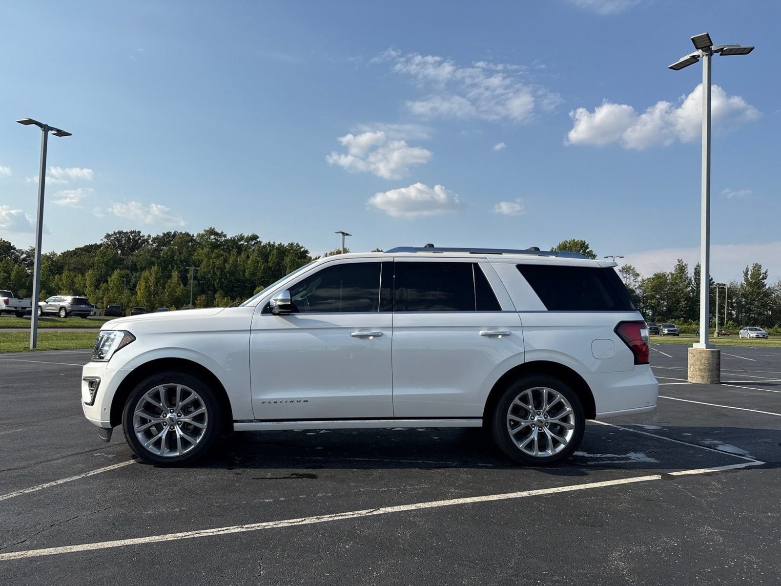 Used 2019 Ford Expedition Platinum AWD/4WD image 15