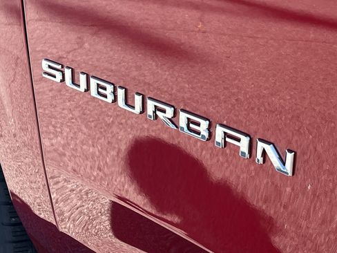 New 2026 Chevrolet Suburban Premier image 30