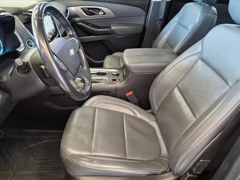 Used 2019 Chevrolet Traverse LT w/ LT Premium Package FWD image 16