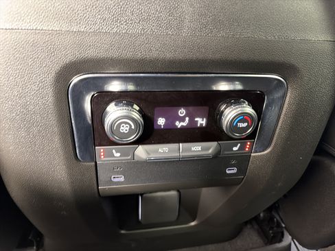 Used 2026 GMC Yukon Denali w/ LPO, Floor Liner Package AWD/4WD image 22