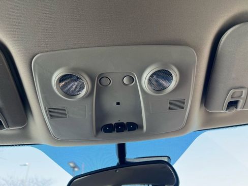 Used 2014 Buick Enclave Premium image 39