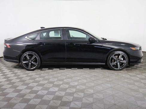 Used 2023 Honda Accord Sport image 17