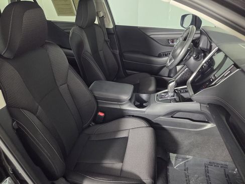 Used 2024 Subaru Outback Premium AWD/4WD image 32