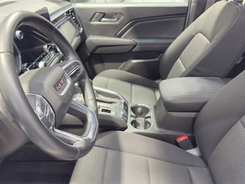 Used 2024 GMC Canyon Elevation image 24