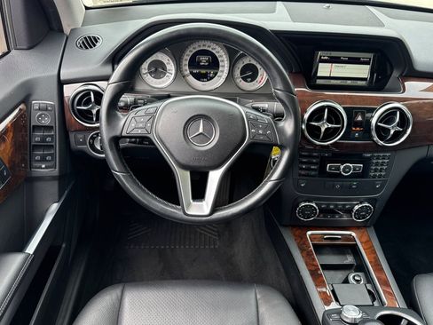 Used 2013 Mercedes-Benz GLK 350 2WD image 28
