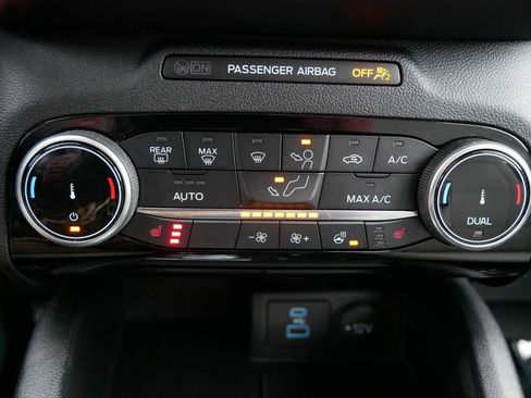 Certified 2022 Ford Escape SE w/ Convenience Package image 28