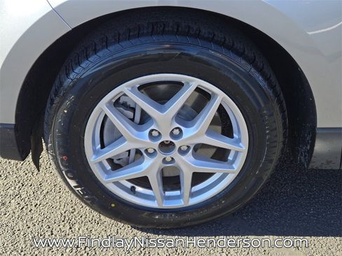 Used 2024 Ford Edge SEL image 9