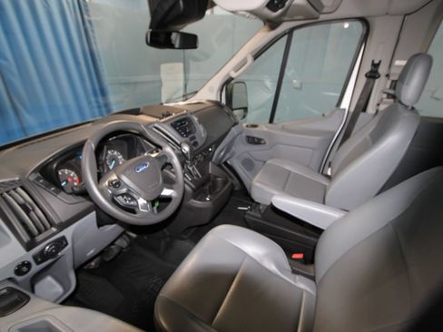 Used 2019 Ford Transit 350 XL RWD image 2